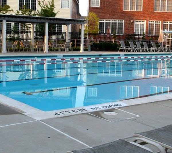 commercial pool construction and repair