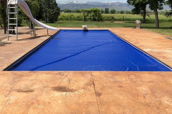 Custom swimming pool